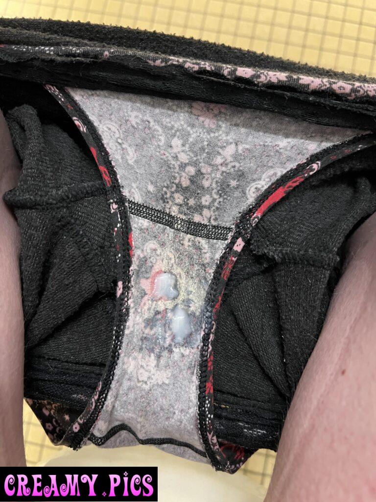 Day 4, Love Smelling My Dirty Panties Through My Leggings