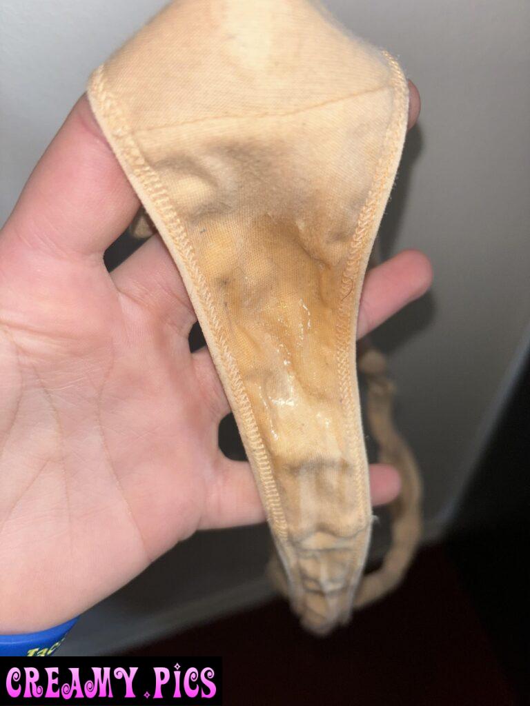 Love to make a sticky mess🙈
