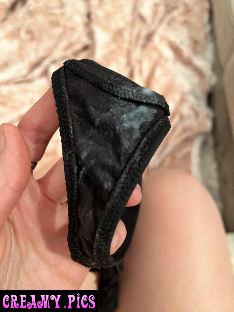 [Uk] Seller 🇬🇧 25F 💋 Dm for menu or to see my panty drawer