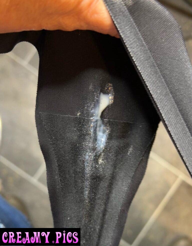 Whoops I cum in my panties 😈🙈