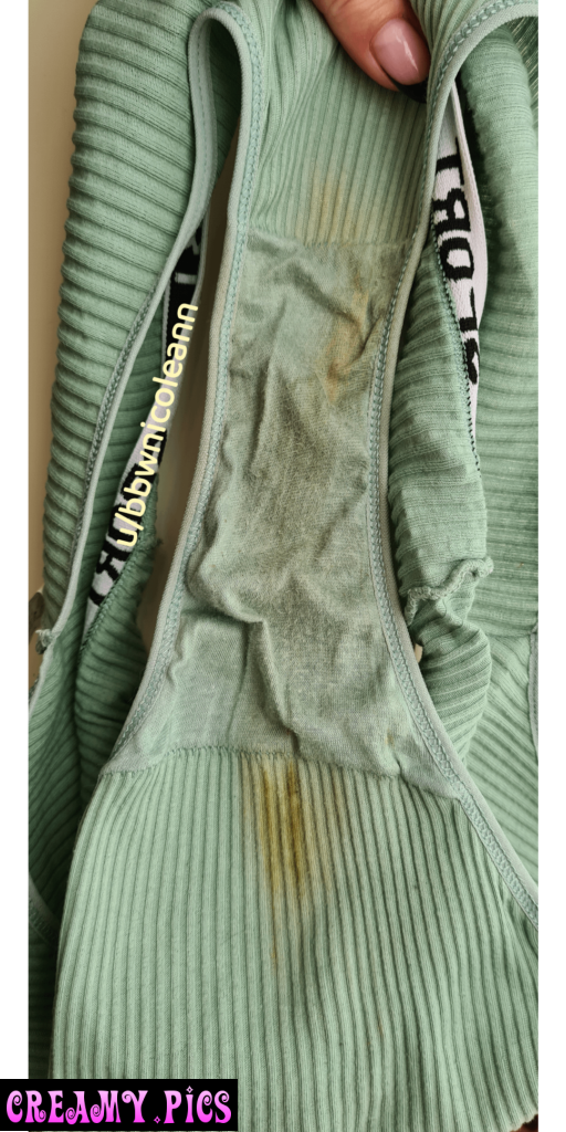 Fullback green after a 4 day wear. They're scented to perfection.