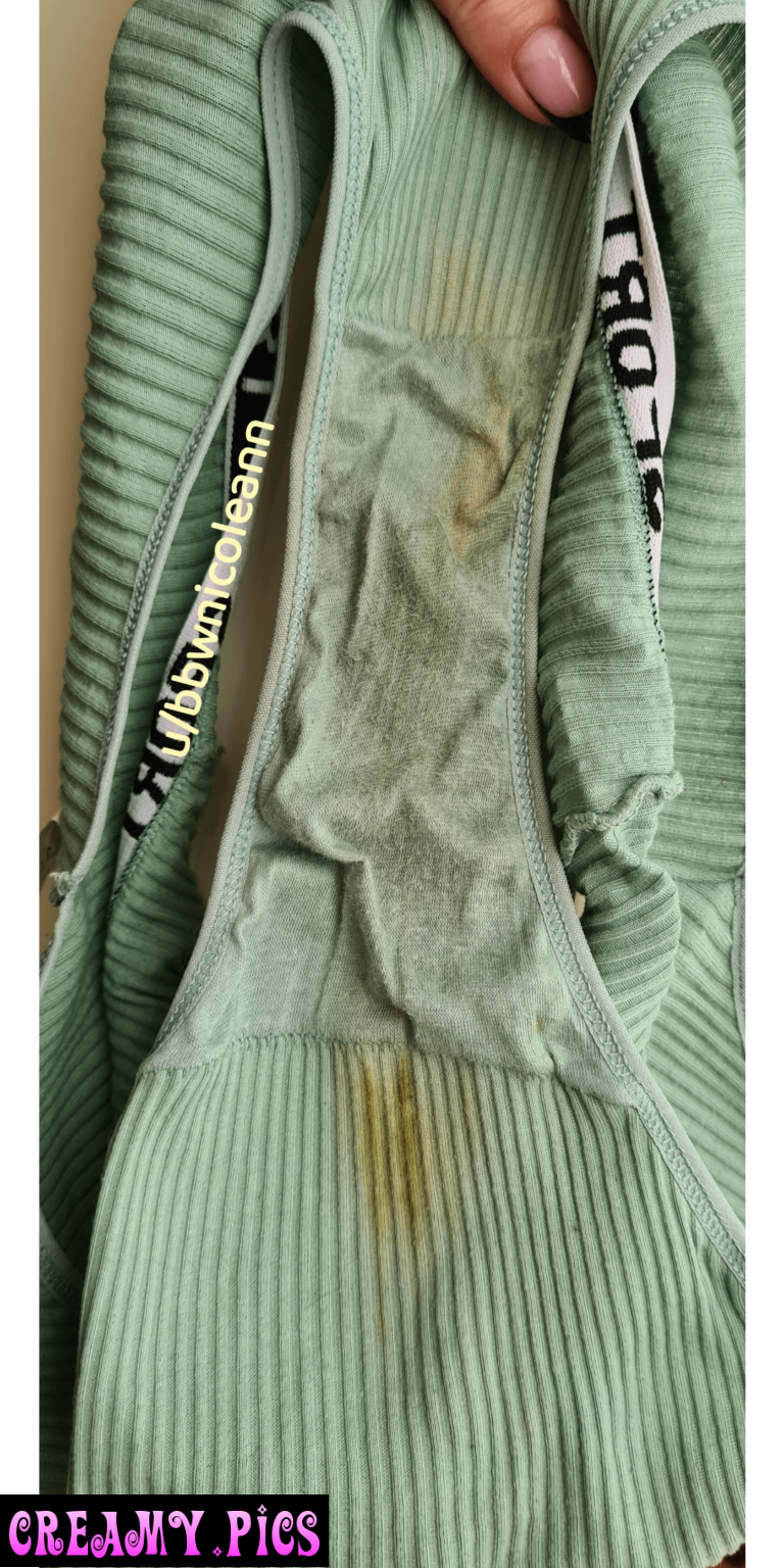 Fullback green after a 4 day wear. They're scented to perfection.