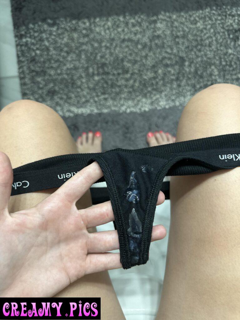 I’m just a horny girl that gets soaking wet