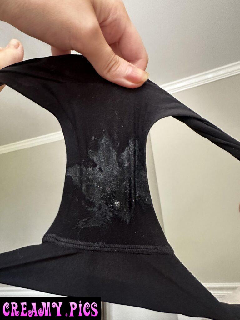 I've been so horny all day I've been soaking my panties