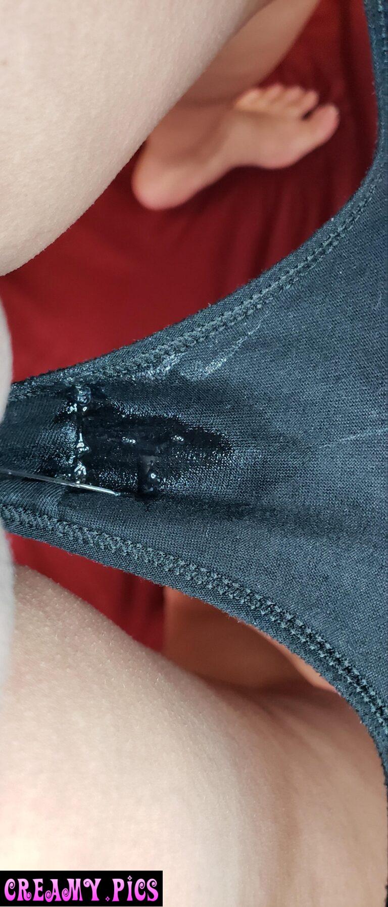 Love seeing my grool between my pussy and panties 😛