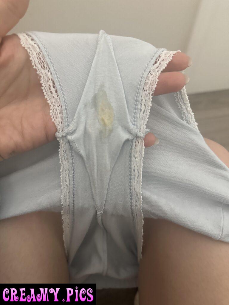 This little drop of cream is so cute!