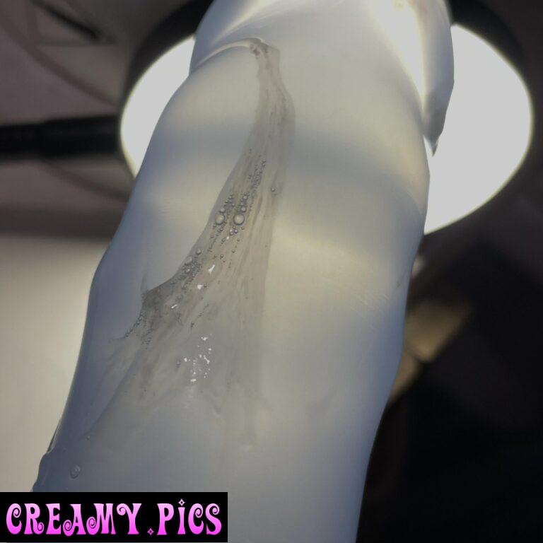 my cum on my dildo 💦