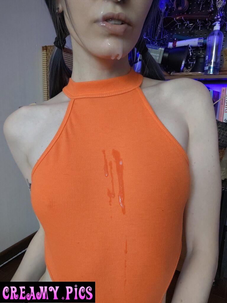 I want more sperm splatter all over my bodysuit