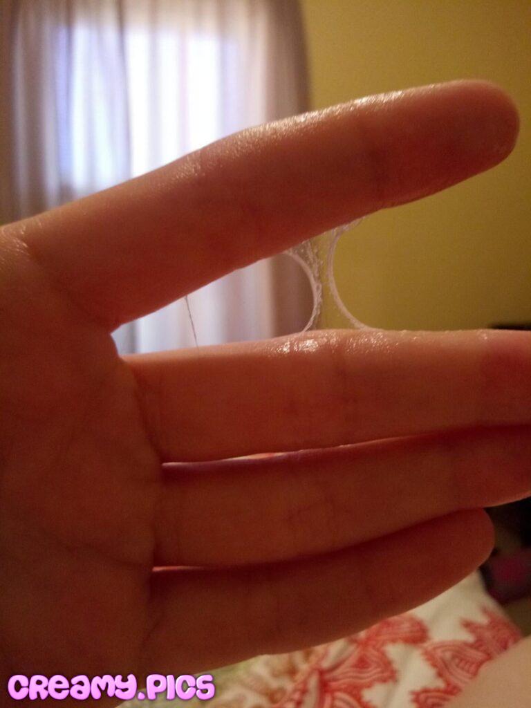 Horny while housesitting for a friend 😅